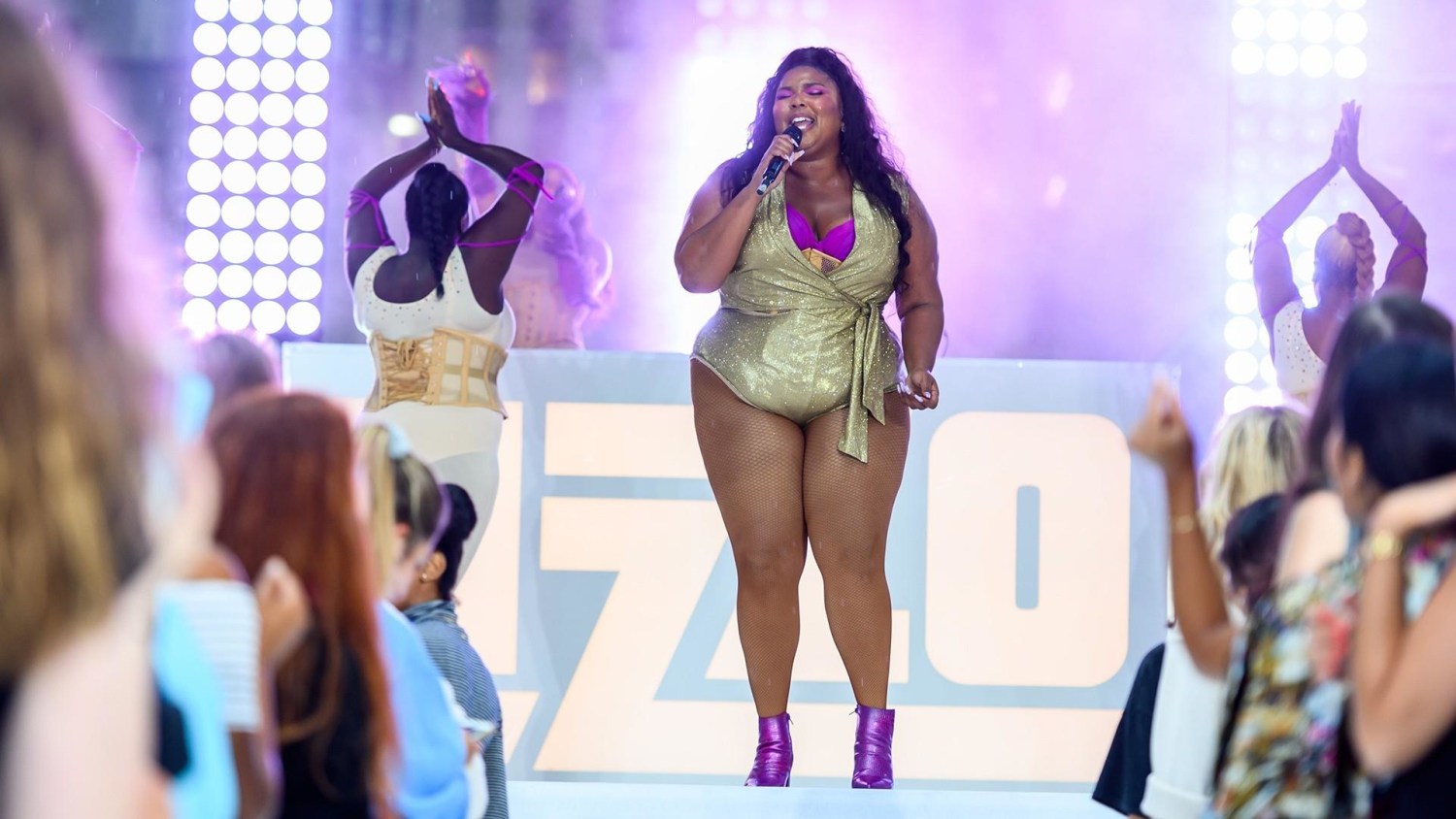 Watch Sunday Morning: Web Exclusive: Extended conversation with Lizzo -  Full show on CBS