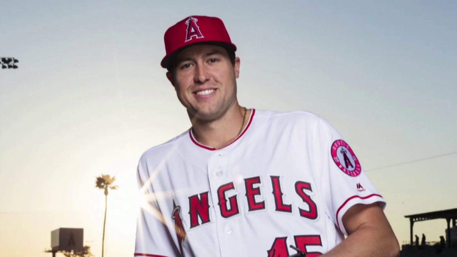 Tyler Skaggs death: Toxicology report says Los Angeles Angels pitcher died  from deadly mix of alcohol, fentanyl, oxycodone - CBS News