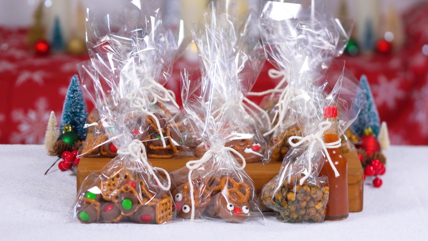 Easy Christmas Party Favor: Build Your Edible Snowman Kit - Inspired by  Family