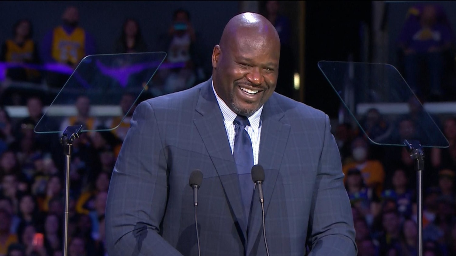 Kobe's Daughter Natalia Emotional During Michael Jordan's Speech