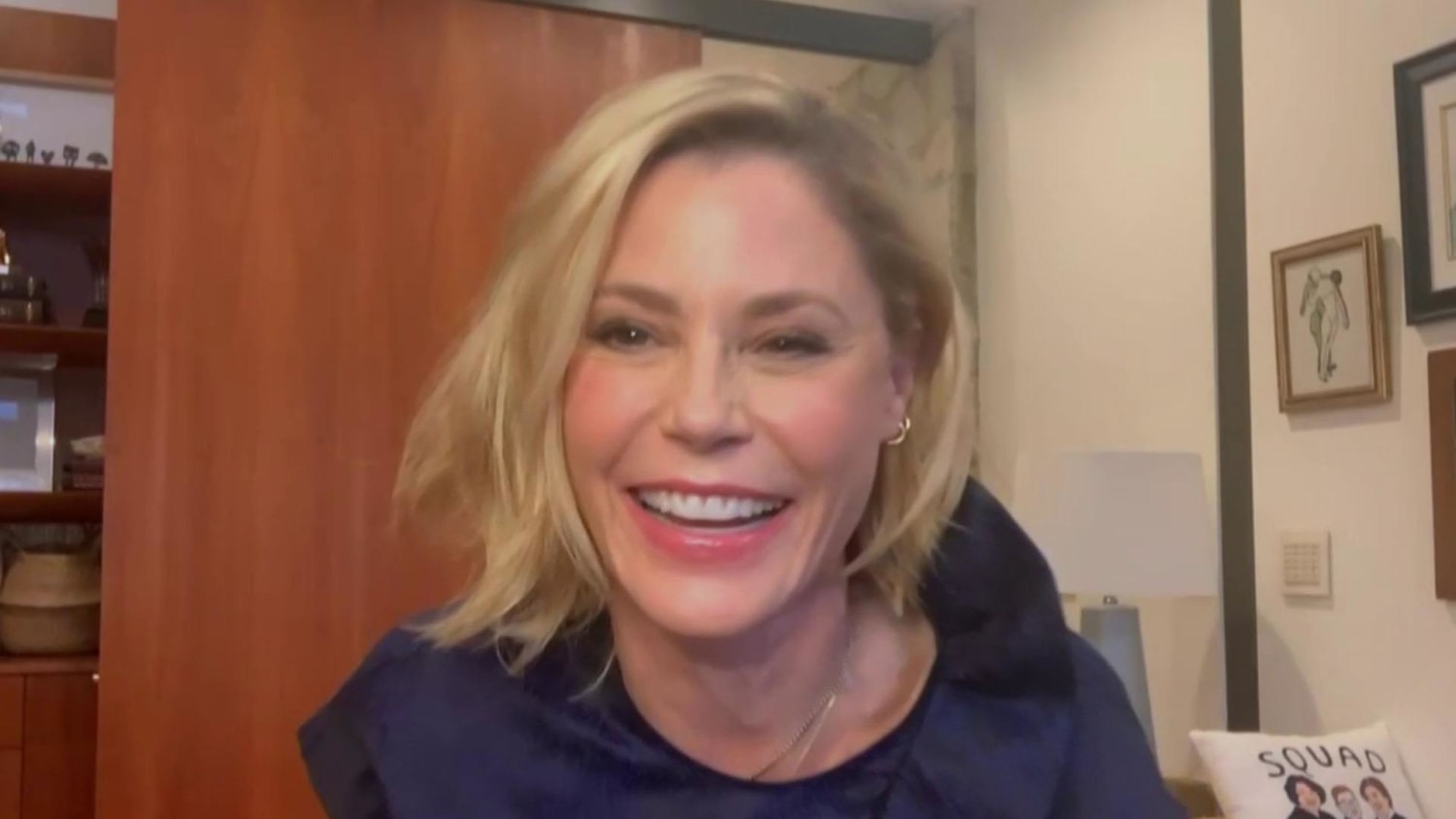 Julie Bowen Talks Allergies, Granny Panties And More For HuffPost's  #NoFilter