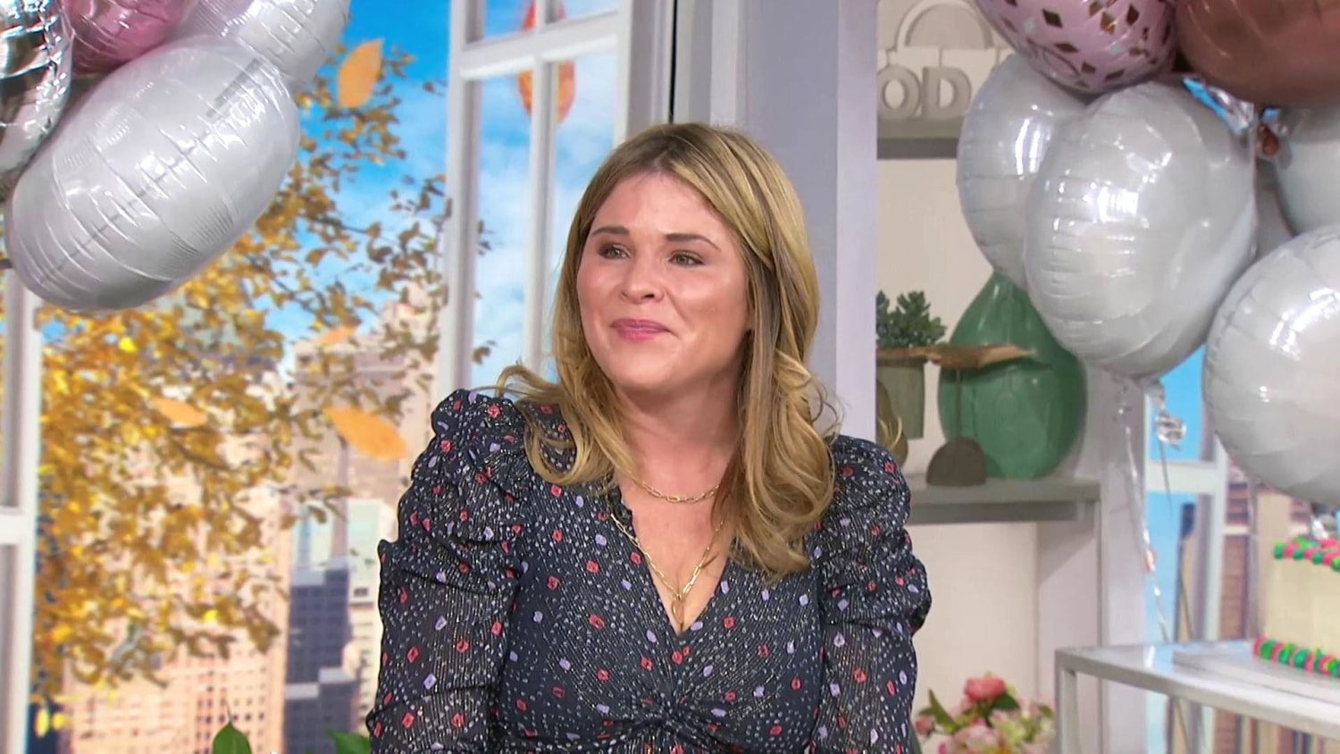 Jenna receives birthday messages from her parents, kids and friends