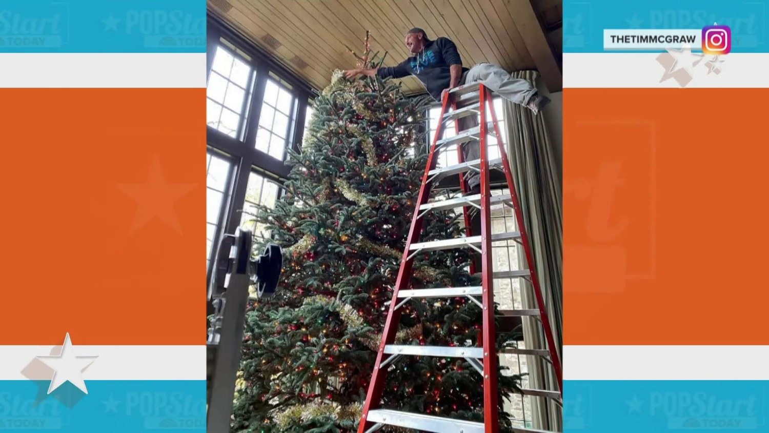 Tim Mcgraw Decorates Giant Christmas Tree, Jokes About Faith Hill