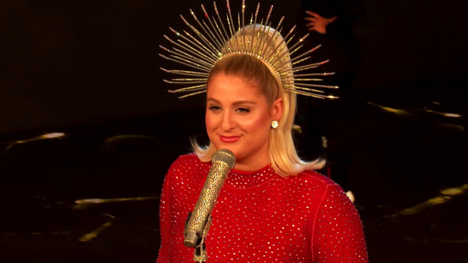 Meghan Trainor Stuns with Festive Made You Look Performance