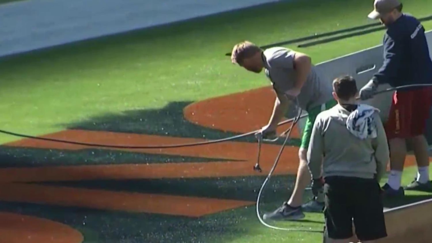 Super Bowl grounds crew forgets to paint Panthers logo in end zone