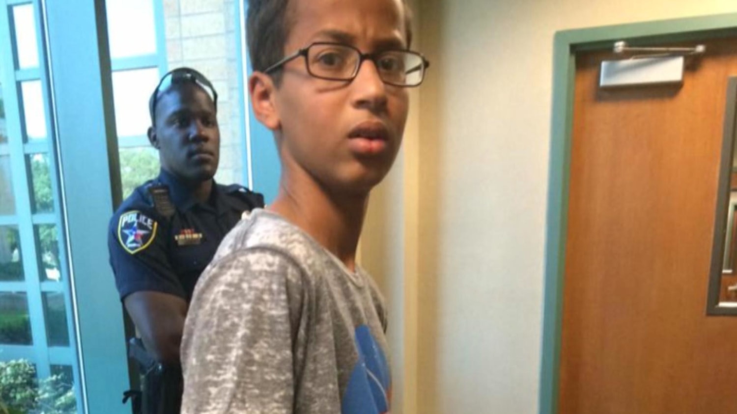 Ahmed mohamed clock 2025 hoax