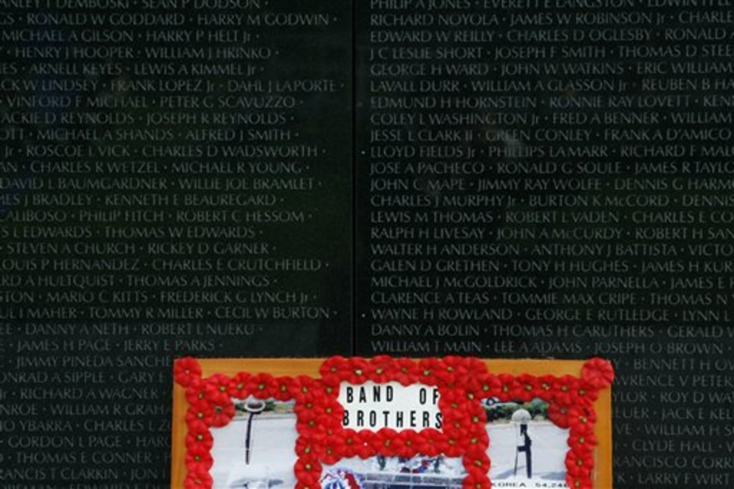 Vietnam Memorial turning 25 as artifacts grow