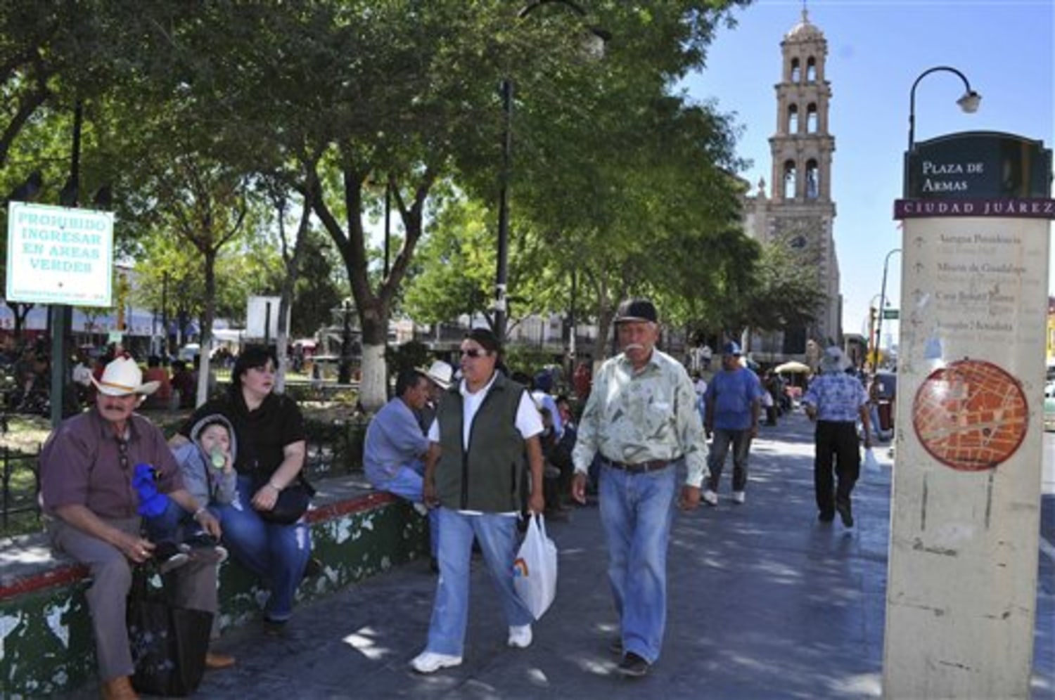 Violent Mexico border town tries selling its bright side