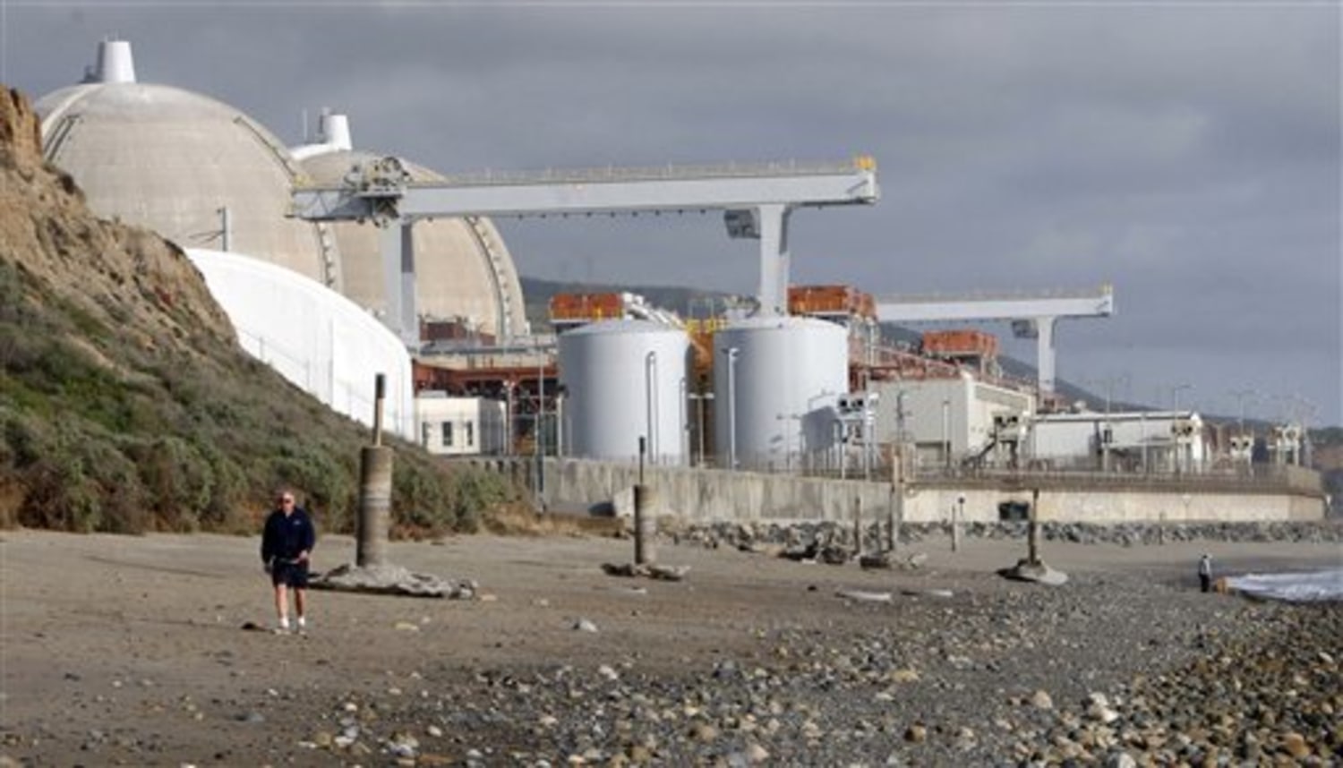 Troubles at nuclear plant may hint at California's future