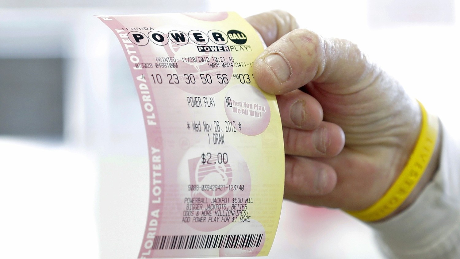 2 ticketholders win Powerball jackpot of $632.6 million -- 7th
