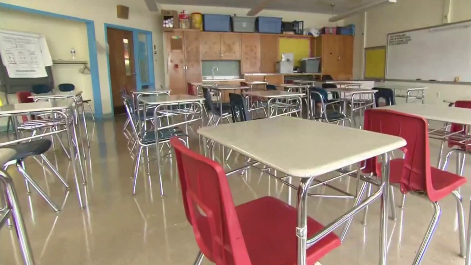 Schools desperate for substitute teachers are turning to parents