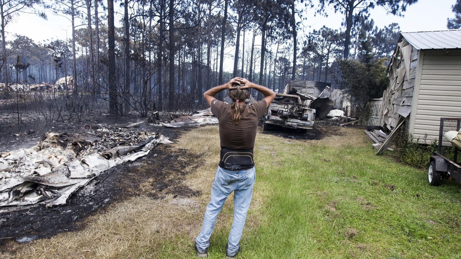 Wildfires in Florida put 1,000 homes under evacuation orders