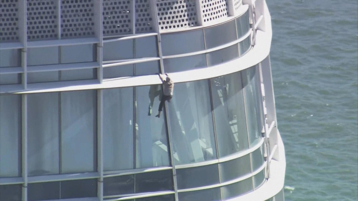 WATCH: Anti-abortion activist scales 60-floor San Francisco Salesforce Tower, is arrested on rooftop