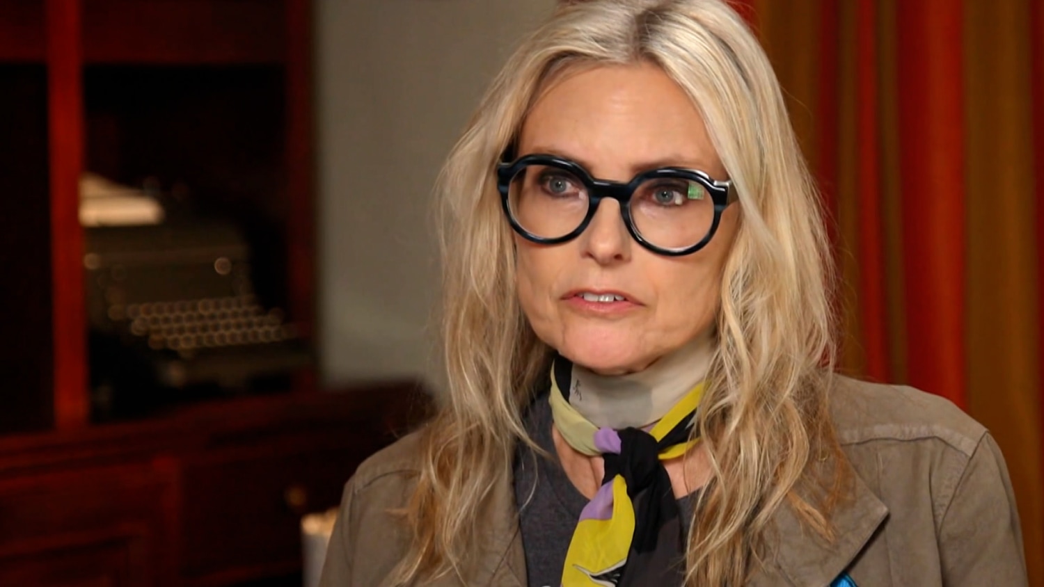 Rock star Aimee Mann channels music into a new medium after difficult  diagnosis (Part 1), image size:1500x844