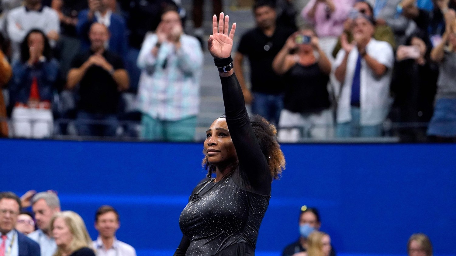 Serena Williams uses perfect tiebreaker to avoid loss in NYC - The San  Diego Union-Tribune