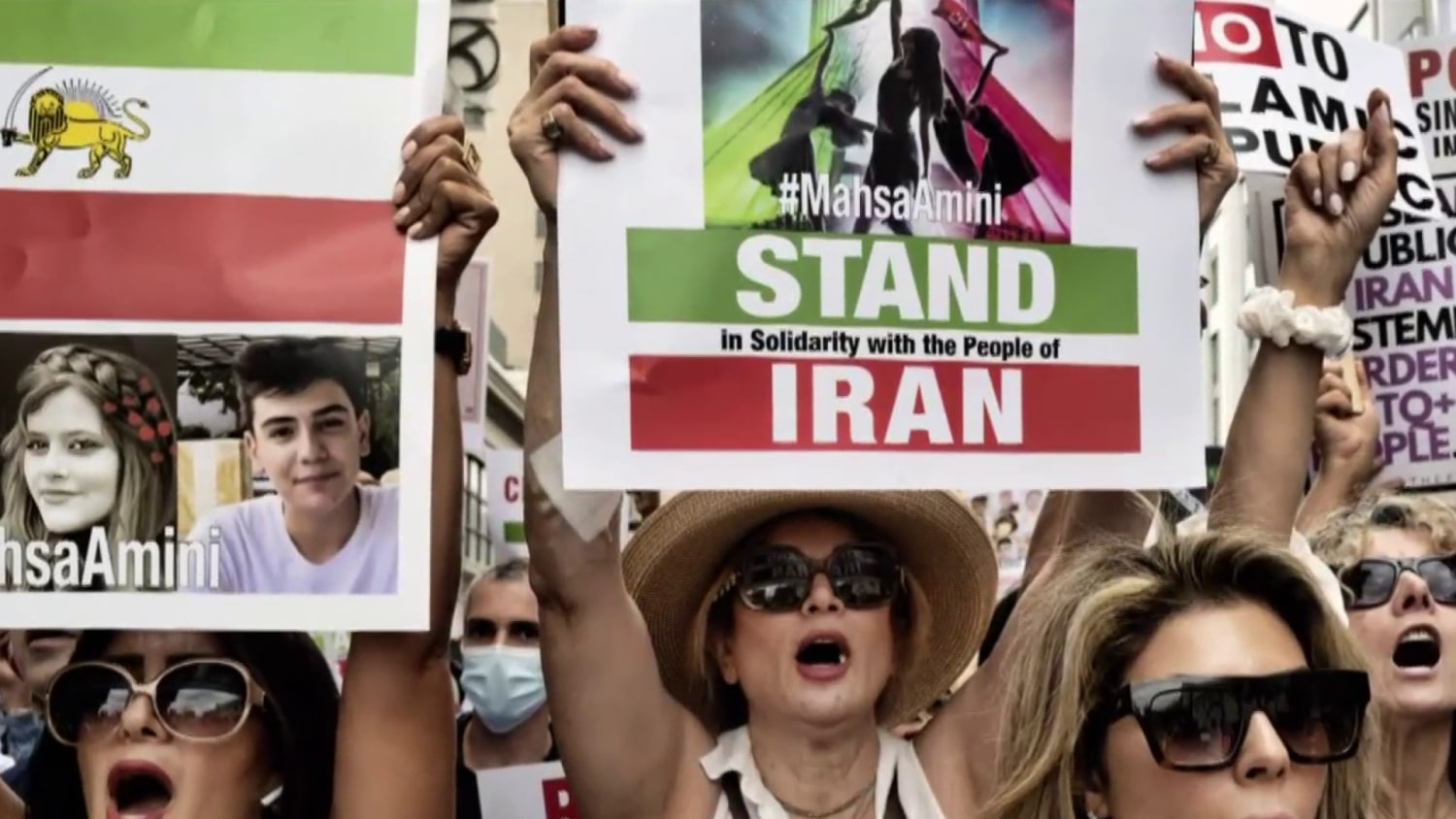 2022 World Cup should ban Iran in support of women and protesters