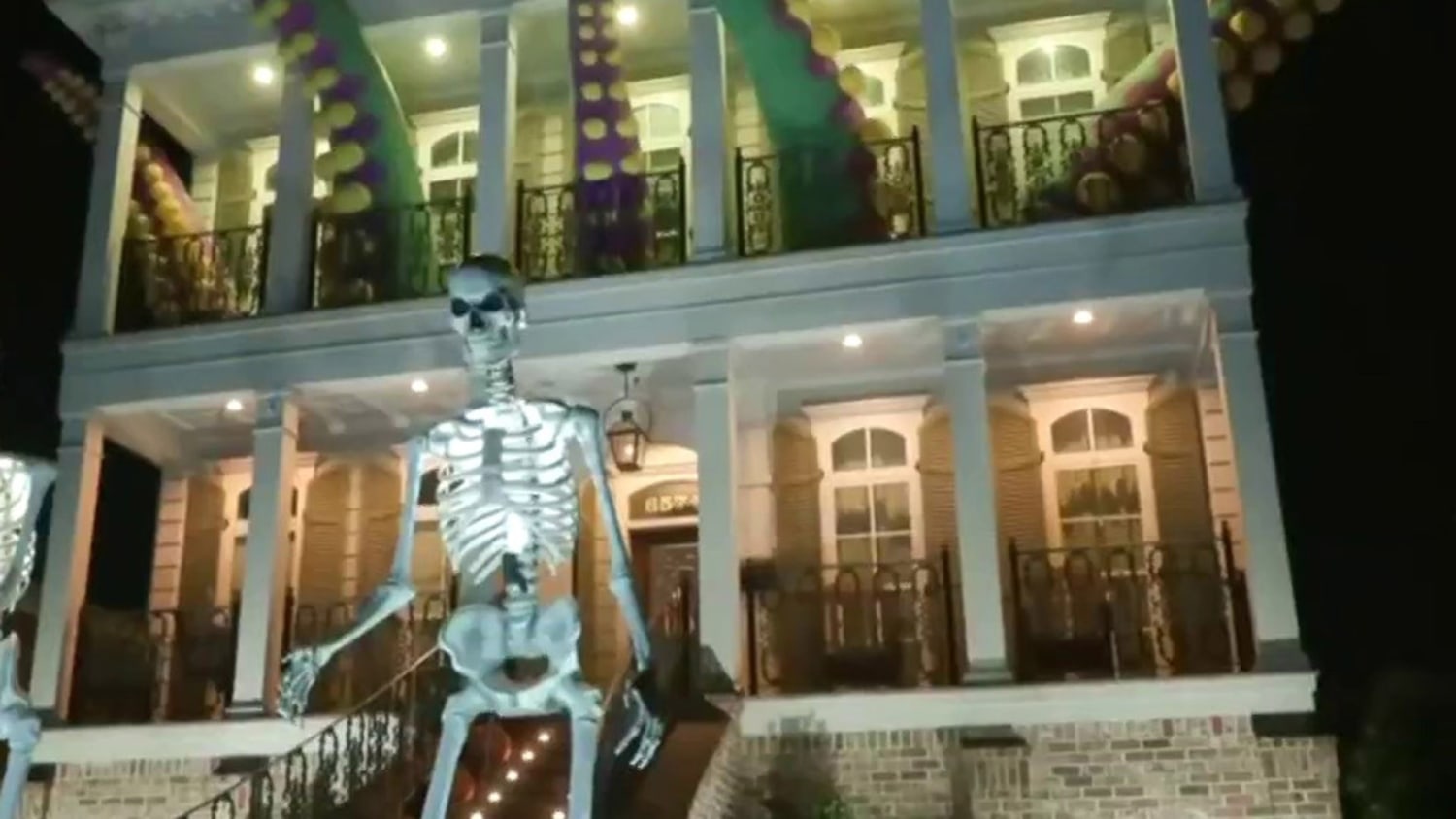 We Finally Got A Look At Kim Kardashian's Halloween Decorations In