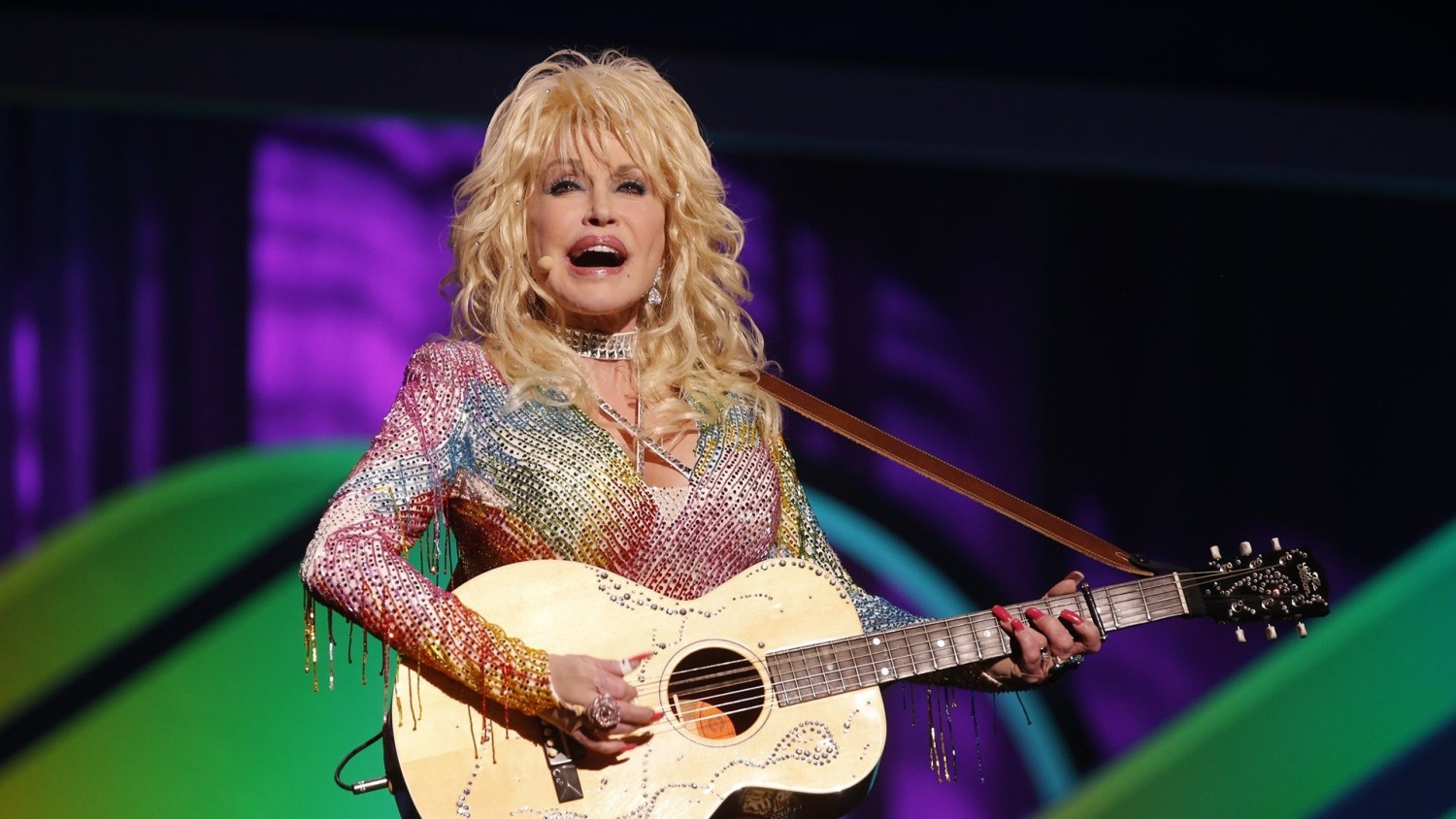Dolly Parton reveals secret to 56-year marriage with husband Carl Thomas  Dean: 'It was meant to be