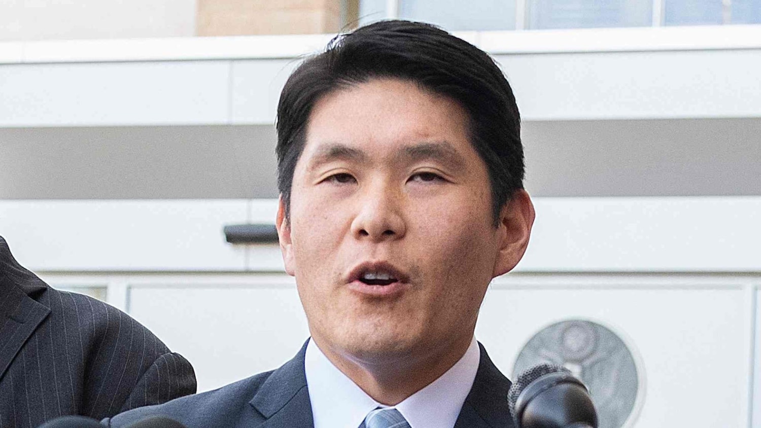 Who is Robert Hur? The special counsel looking into Biden's classified  documents