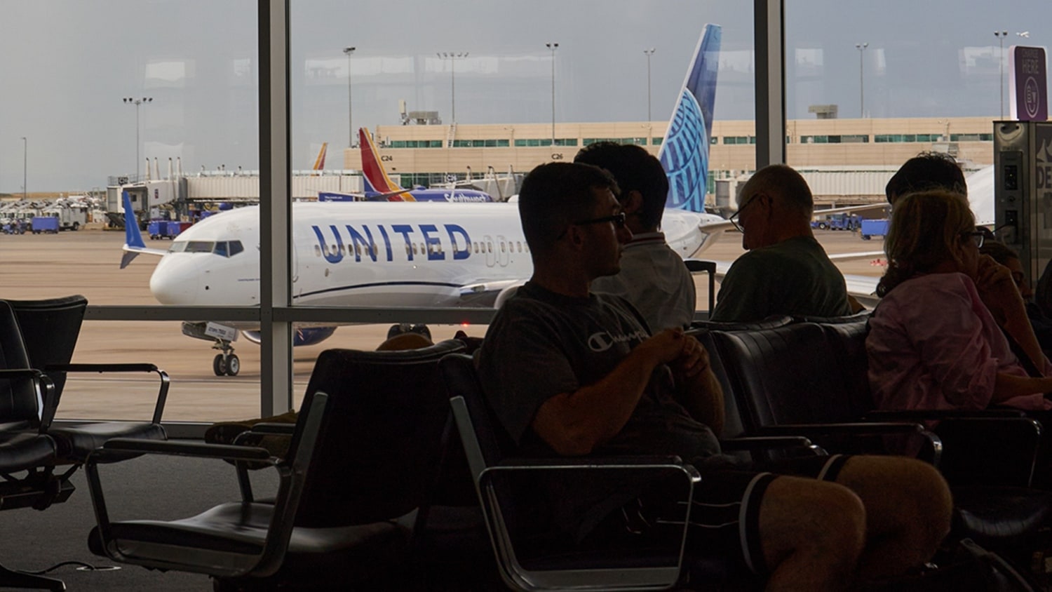 United airline shop check in