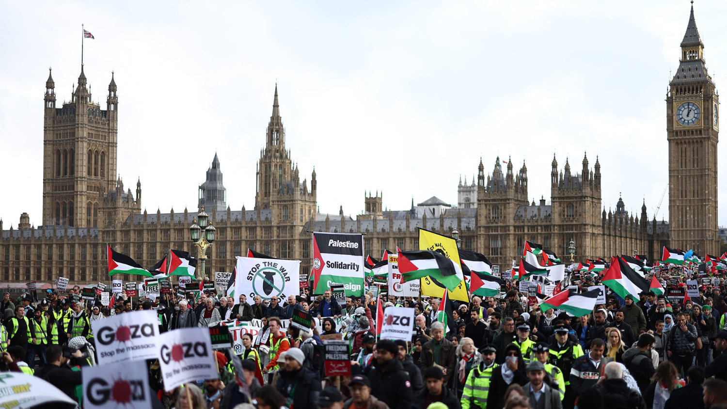 Thousands join pro-Palestinian demonstration in London