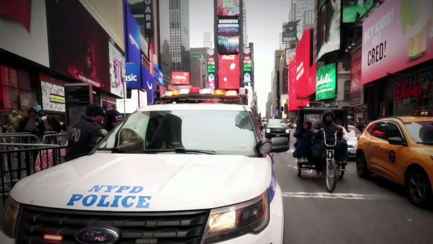 NY Governor Calls for Deportation After Violent Assault on Police in Times Square