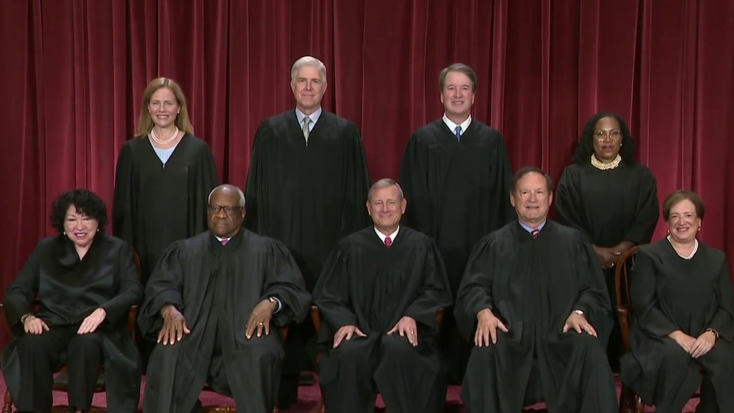 Who has the power to nominate judges to the supreme court discount