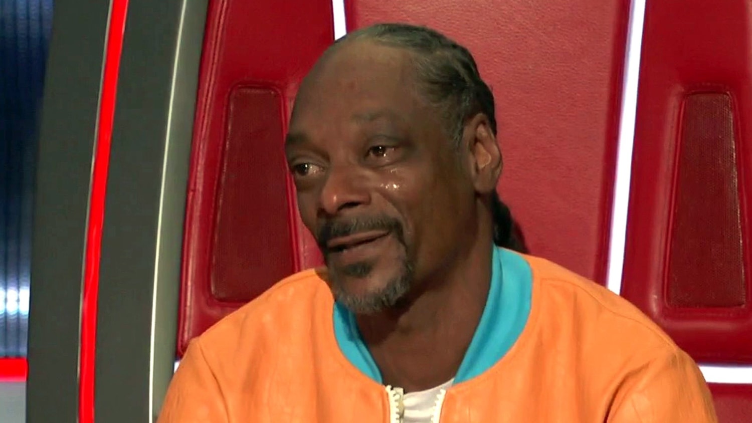 Snoop Dogg breaks down during elimination round of 'The Voice'