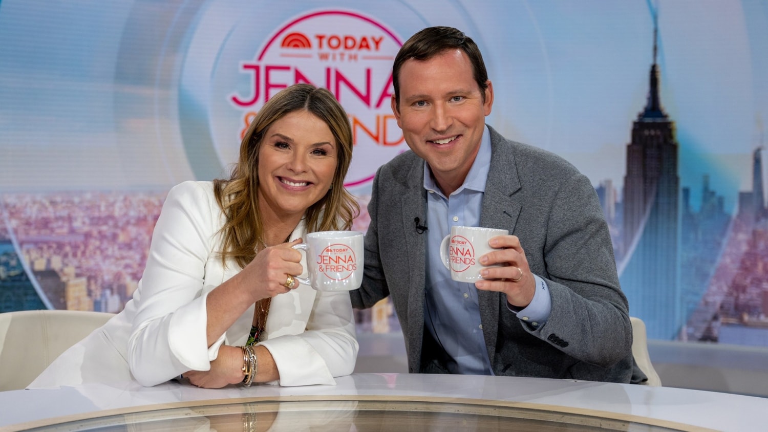 Jenna reveals she and Henry went to therapy before he co-hosted