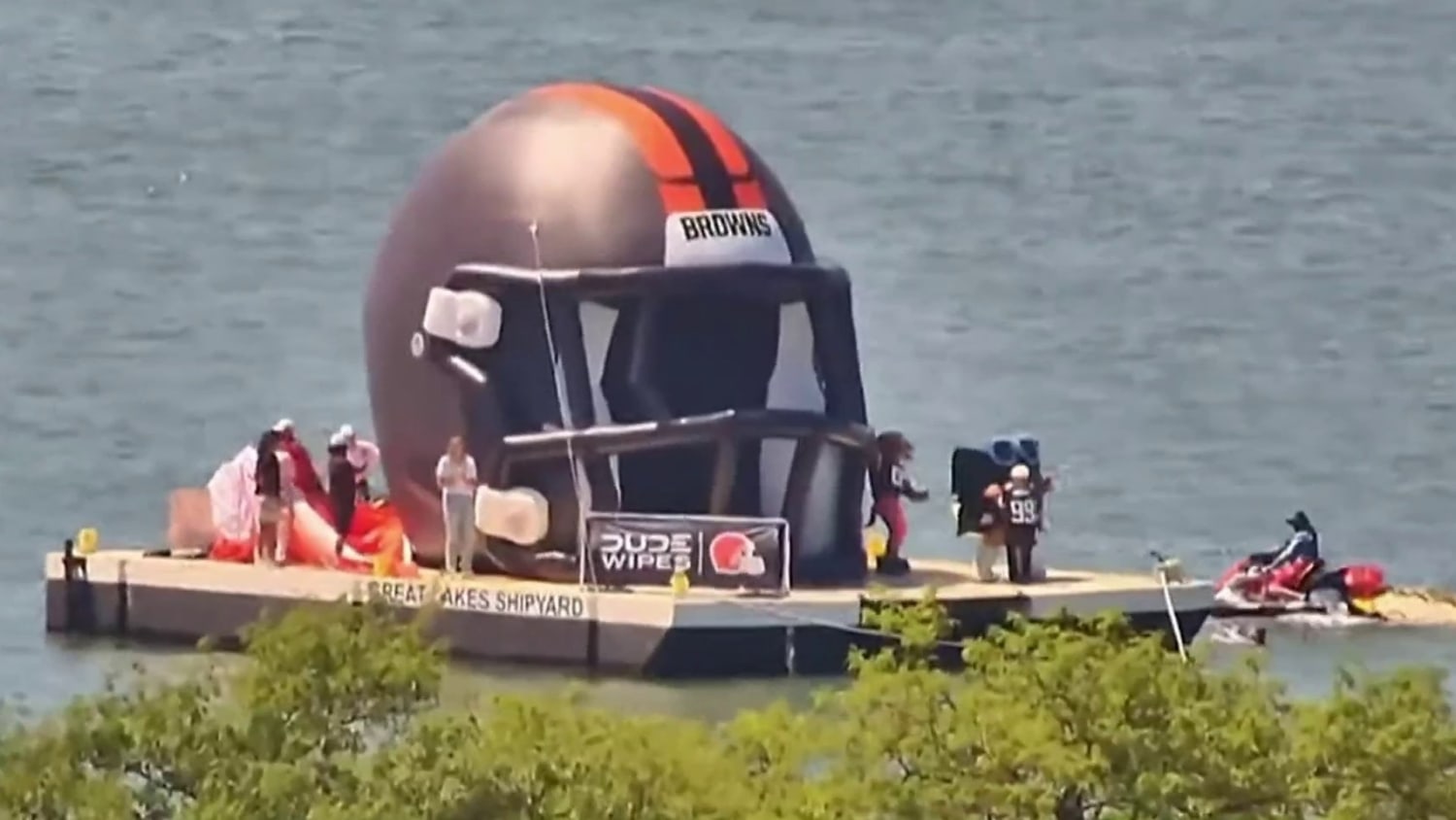 cleveland browns football helmet incident Videographer Falls into Lake at Cleveland Browns Helmet Reveal