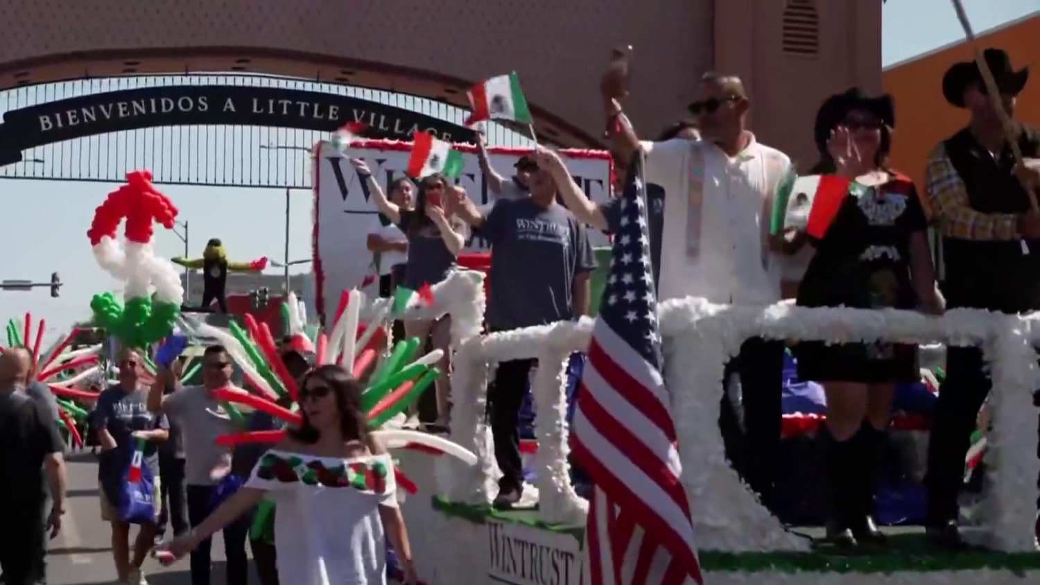 Thousands in Chicago celebrate Mexican Independence Day amid ICE