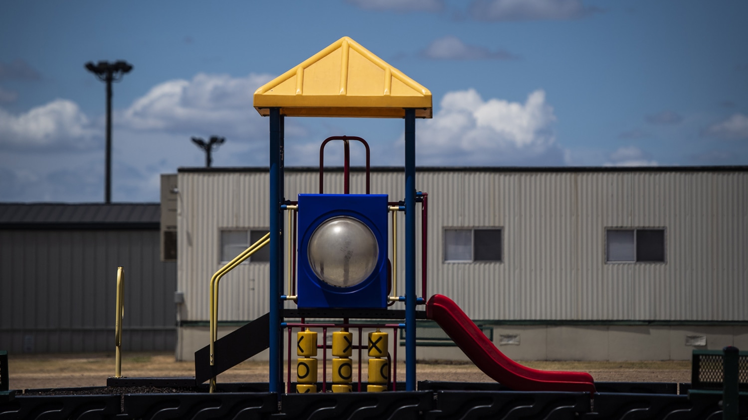 Listen: 911 calls from the ICE family detention center in Dilley, Texas