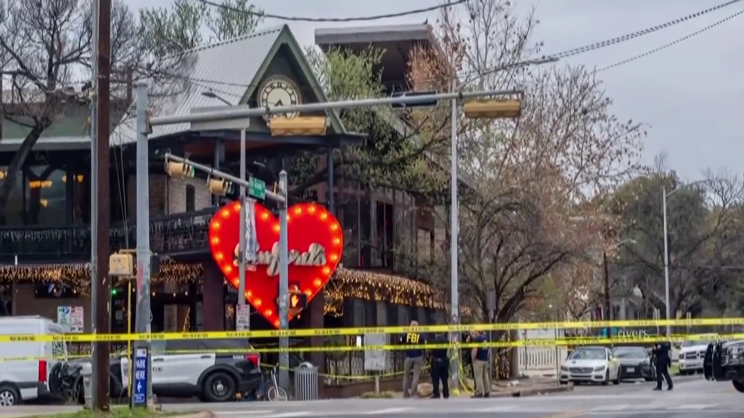 Investigators trying to determine motivation behind shooting at Austin bar