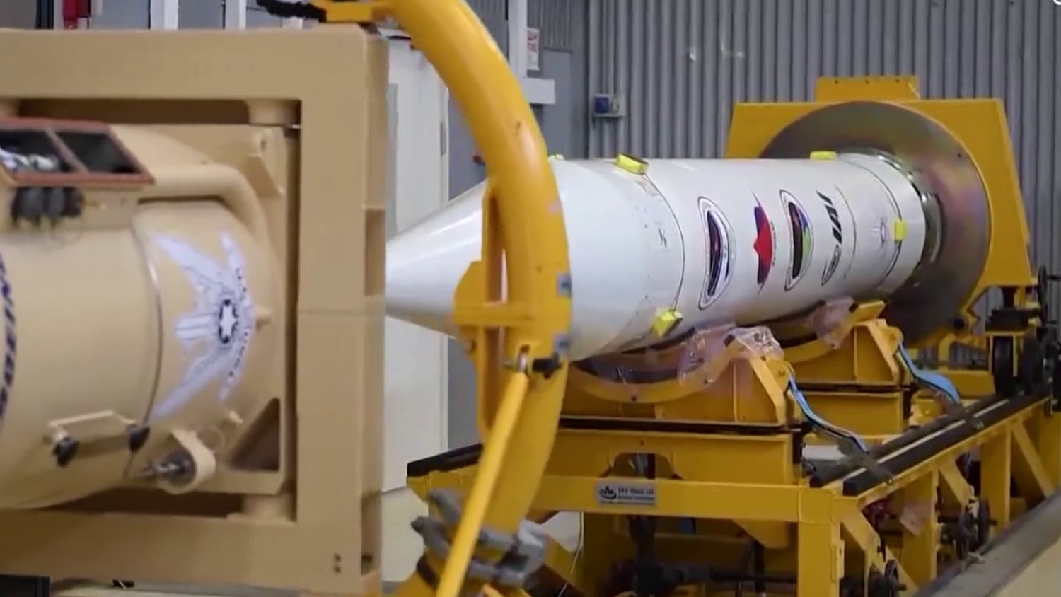 How does Israel's 'Arrow' missile system work?