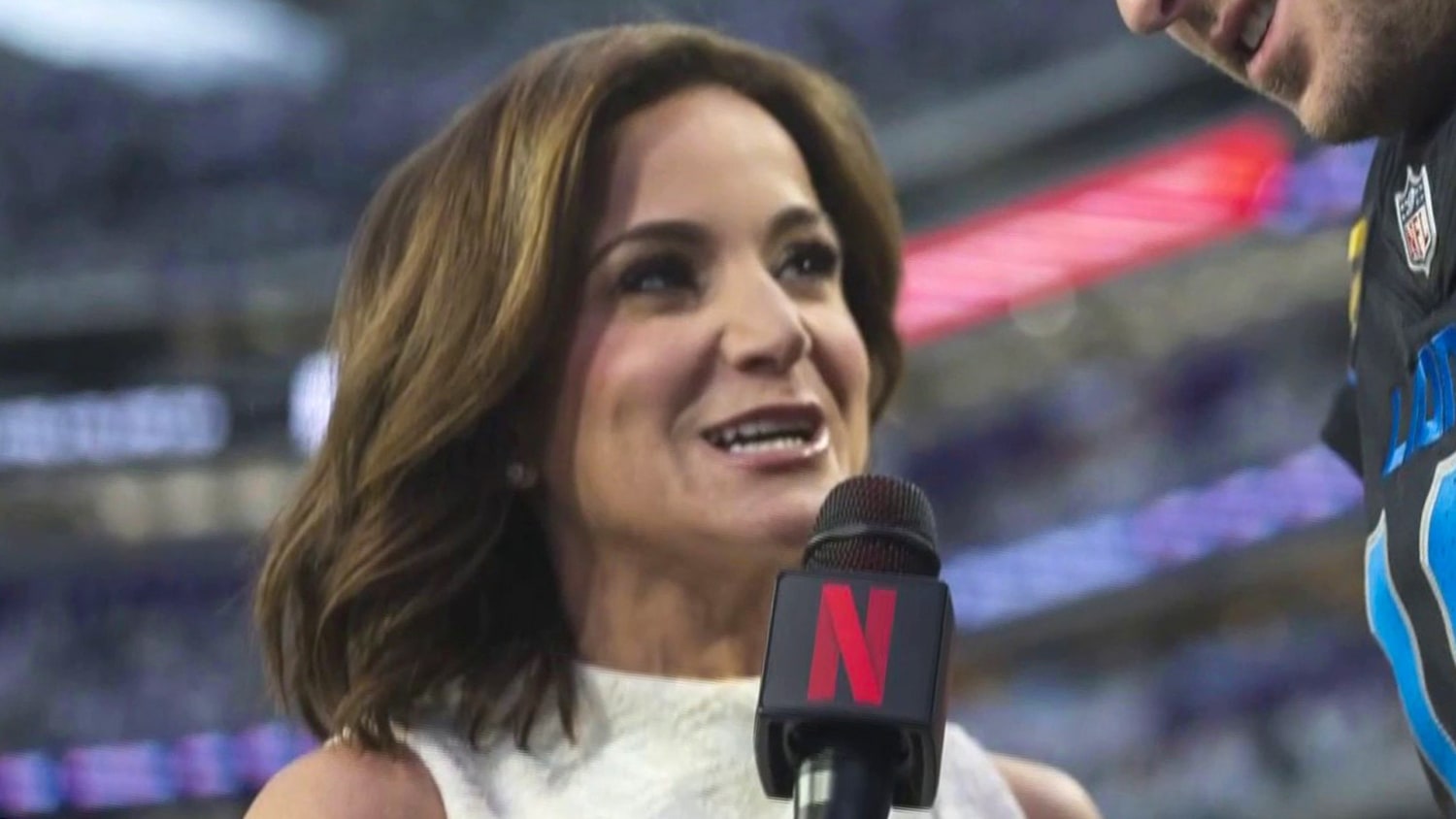 Dianna Russini resigns over photos with Patriots coach