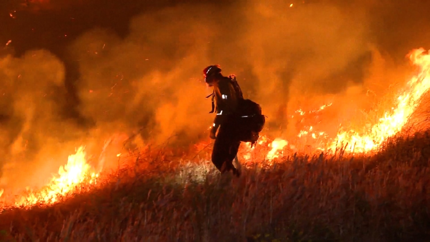 Springs Fire Prompts Mandatory Evacuations in Moreno Valley, California