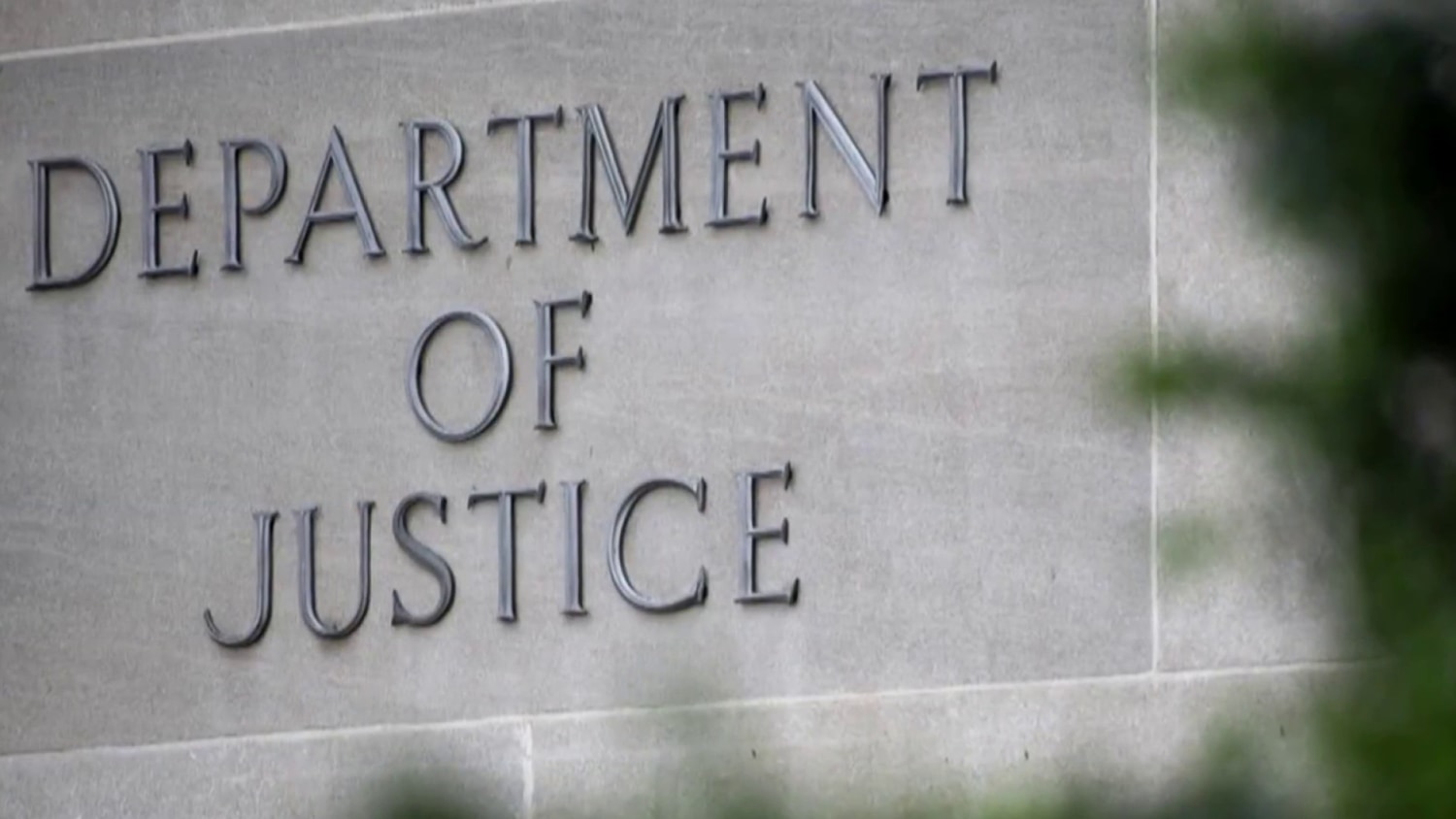 nbcnews.com - DOJ probing trades in oil futures and prediction markets just ahead of Iran war news