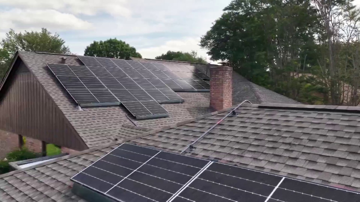 nbcnews.com - Utility companies want to pay you to generate power for the electrical grid
