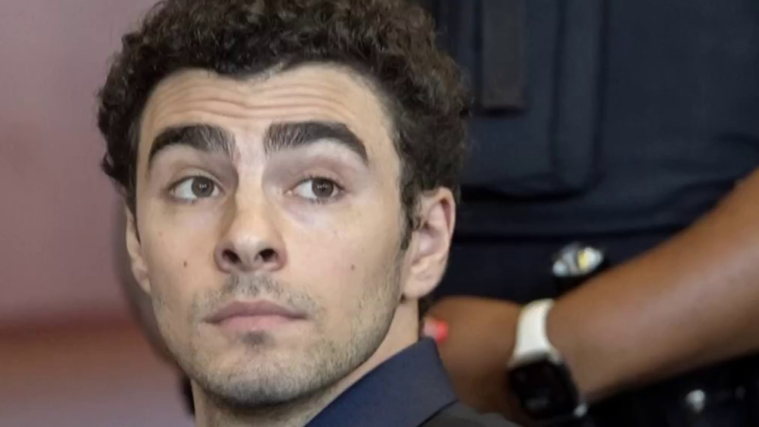 nbcnews.com - Luigi Mangioni was stuck in an elevator ahead of a hearing at a federal courthouse in New York City