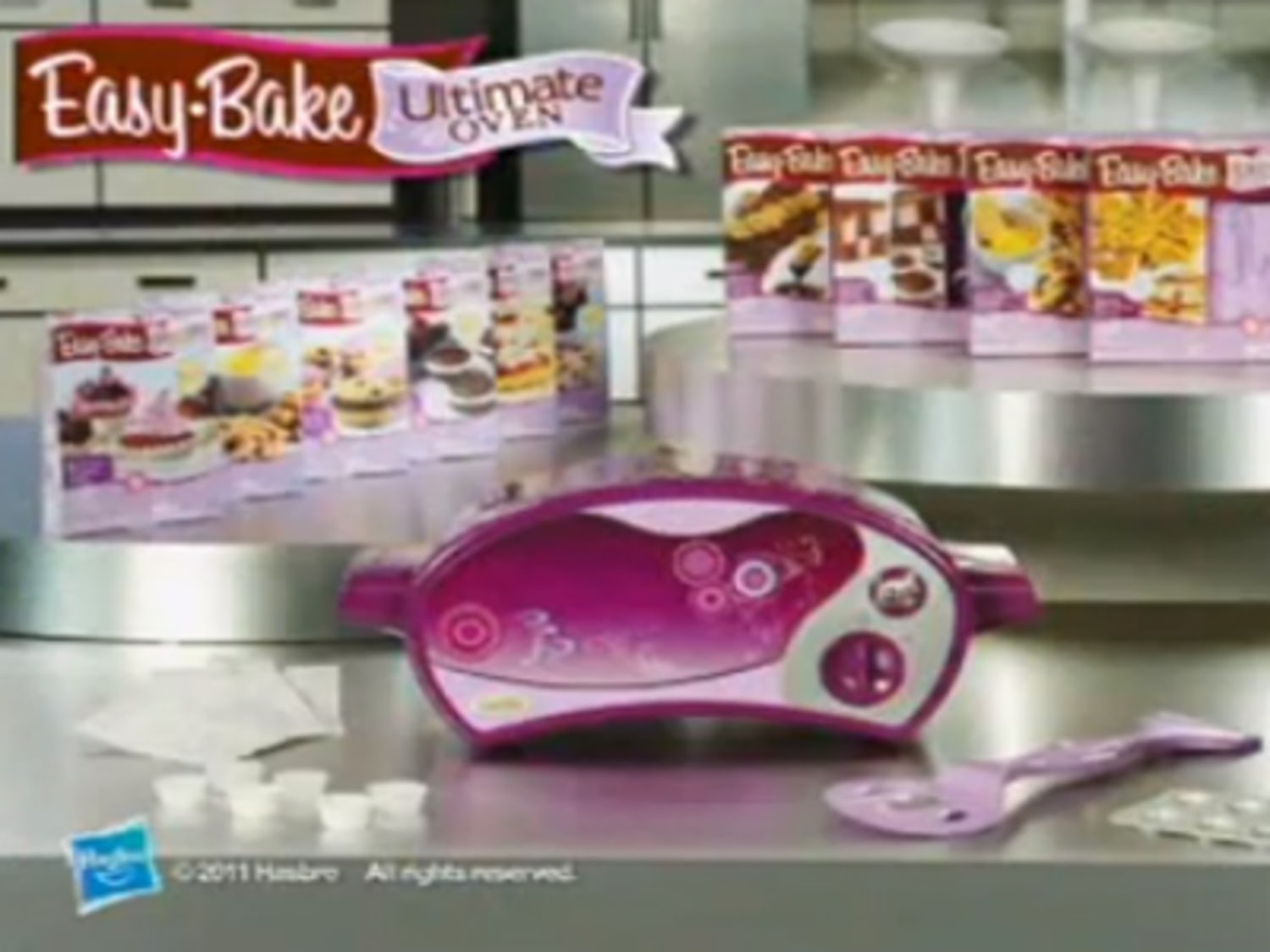 Young Girl Petitions Hasbro - Sister Wants Boy-Friendly Easy-Bake Oven