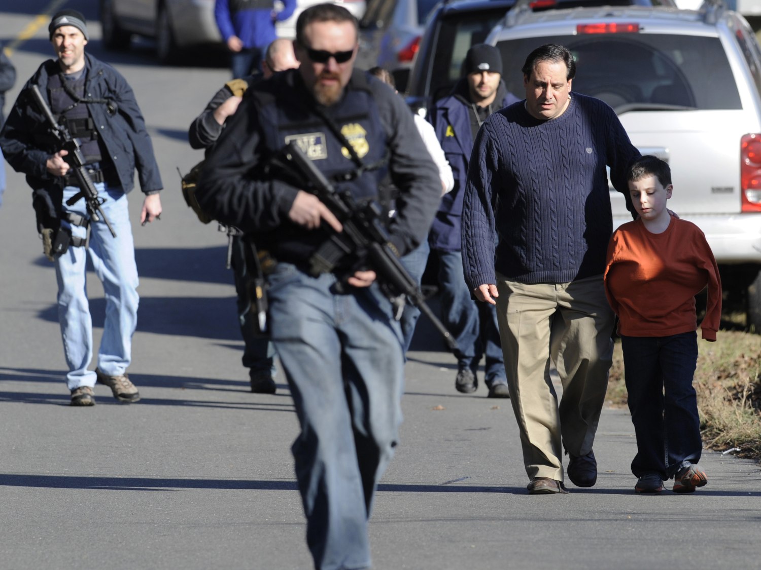 27 dead in newtown ct elementary school shooting