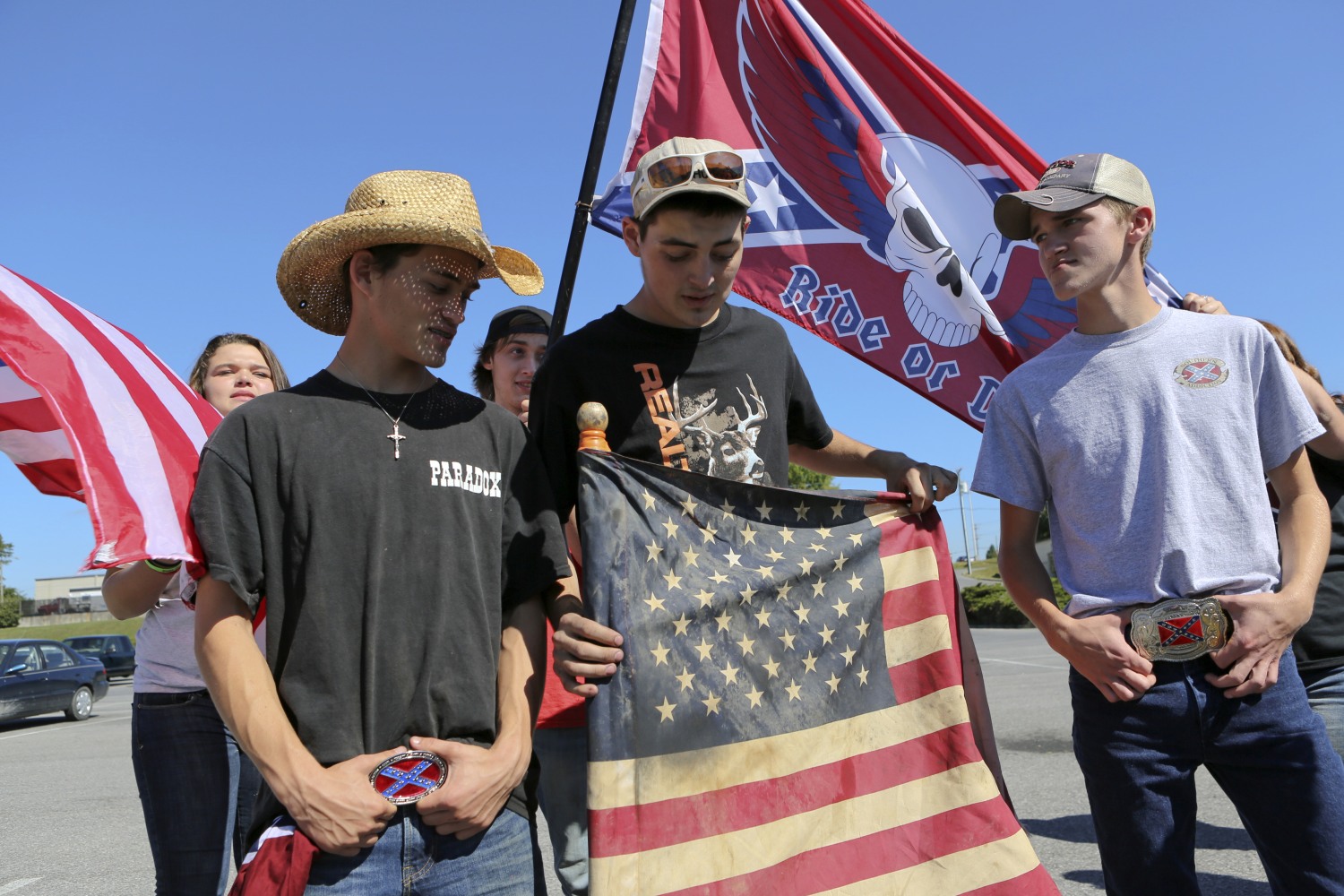 Whitney High School disciplines student over Confederate flag