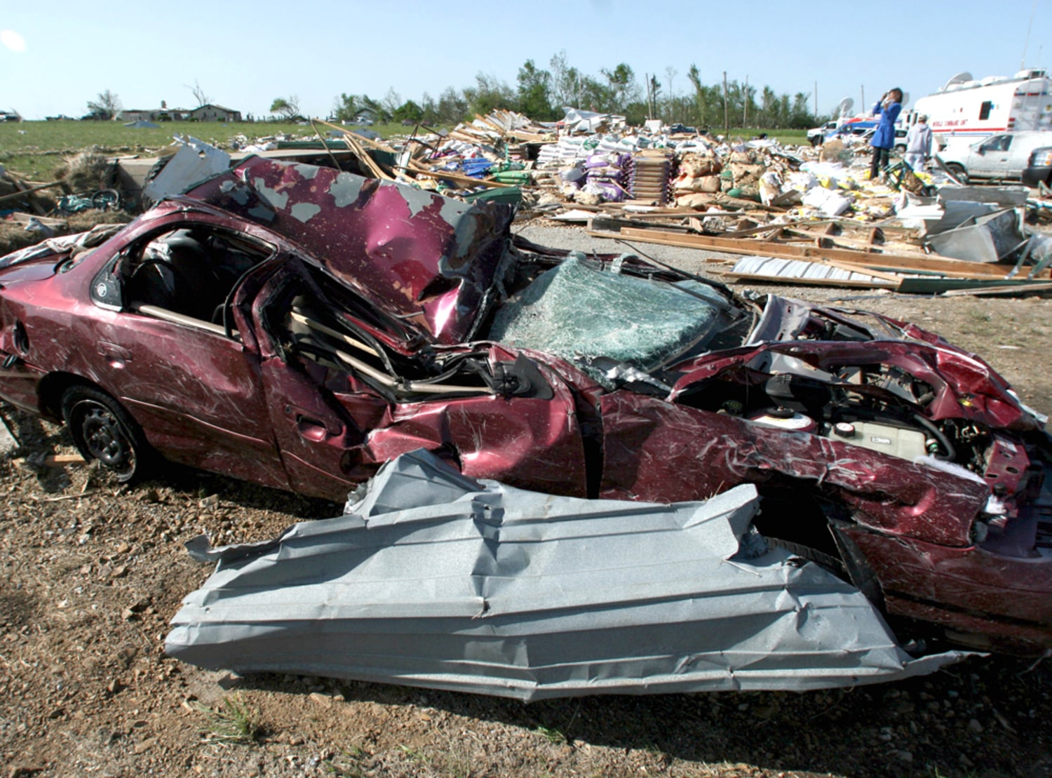 car tornado damage 