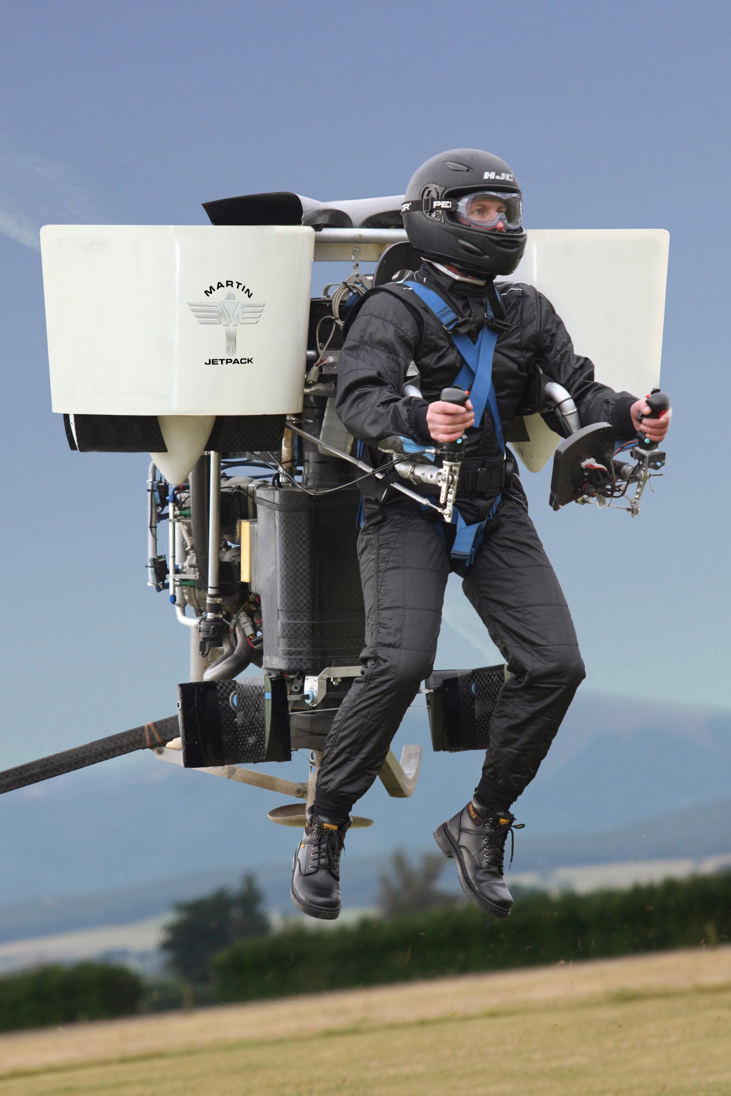 Jetpacks are real. And they're awesome