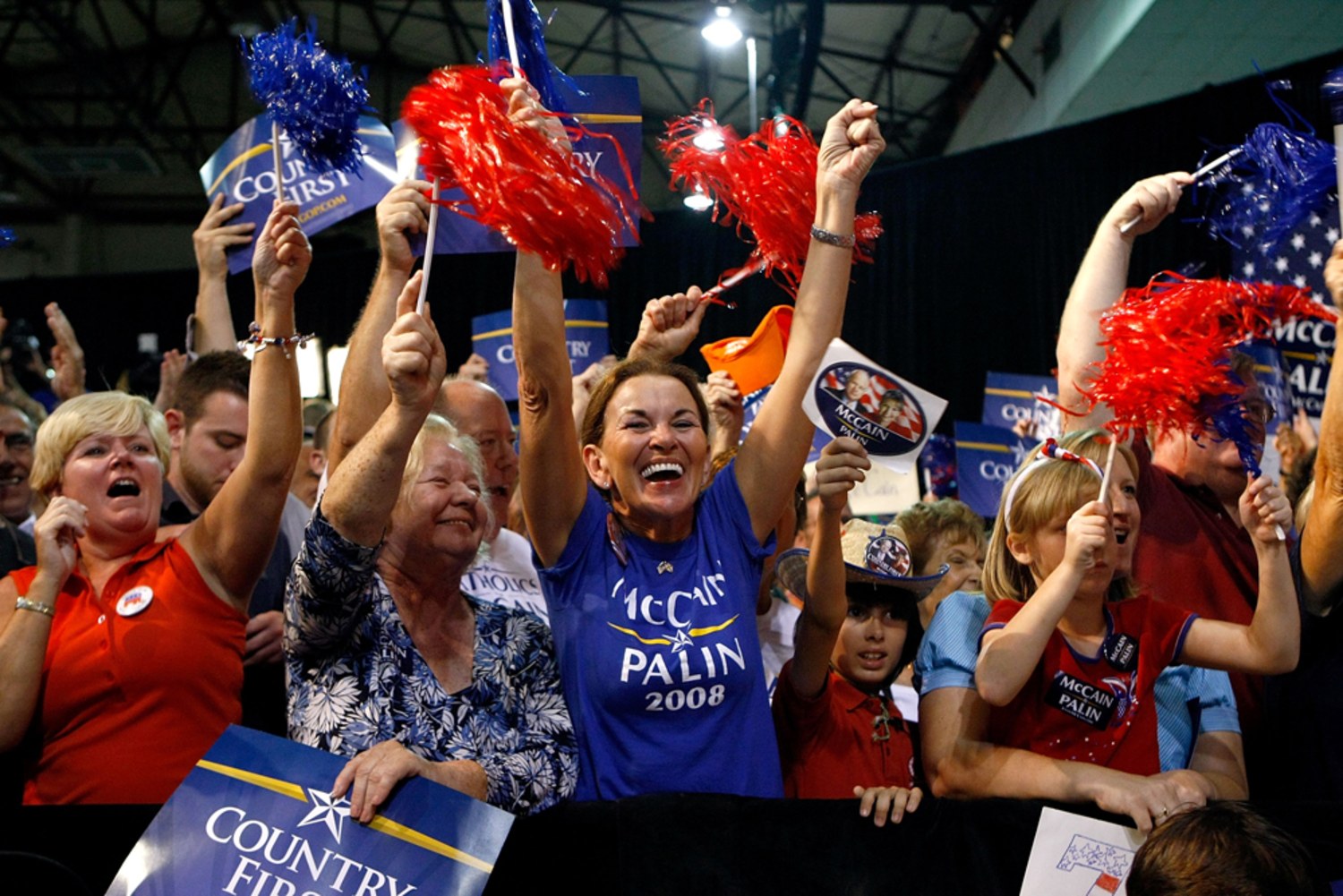 At rallies of faithful, contrasts in red and blue