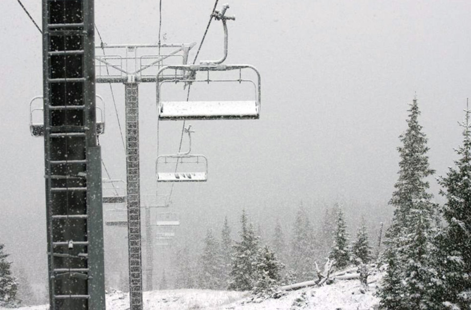 A Colorado Ski Area With No Lift Lines? This One Has No Lifts at All. - The  New York Times