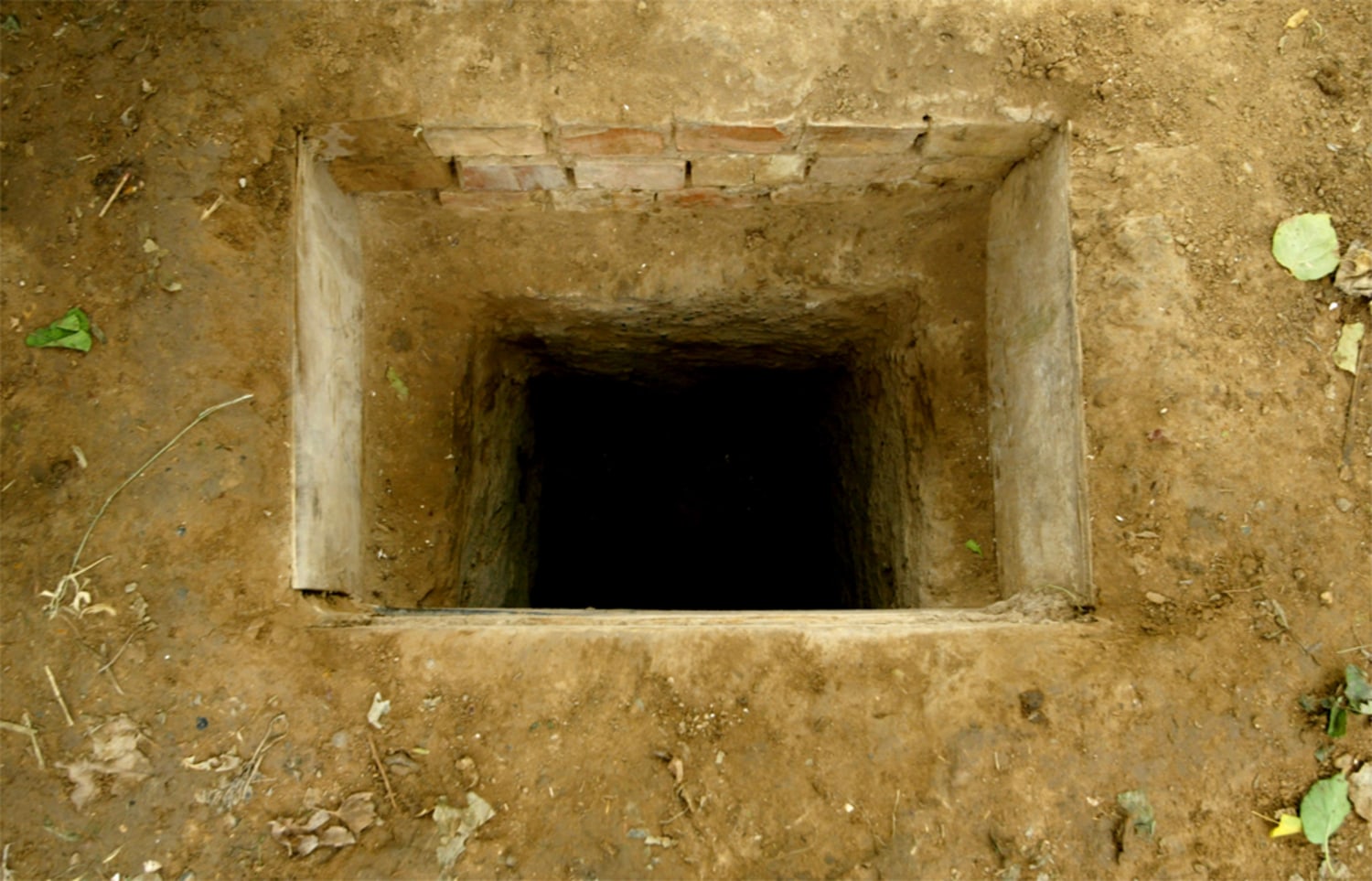 U.S. seals Saddam s final hiding place