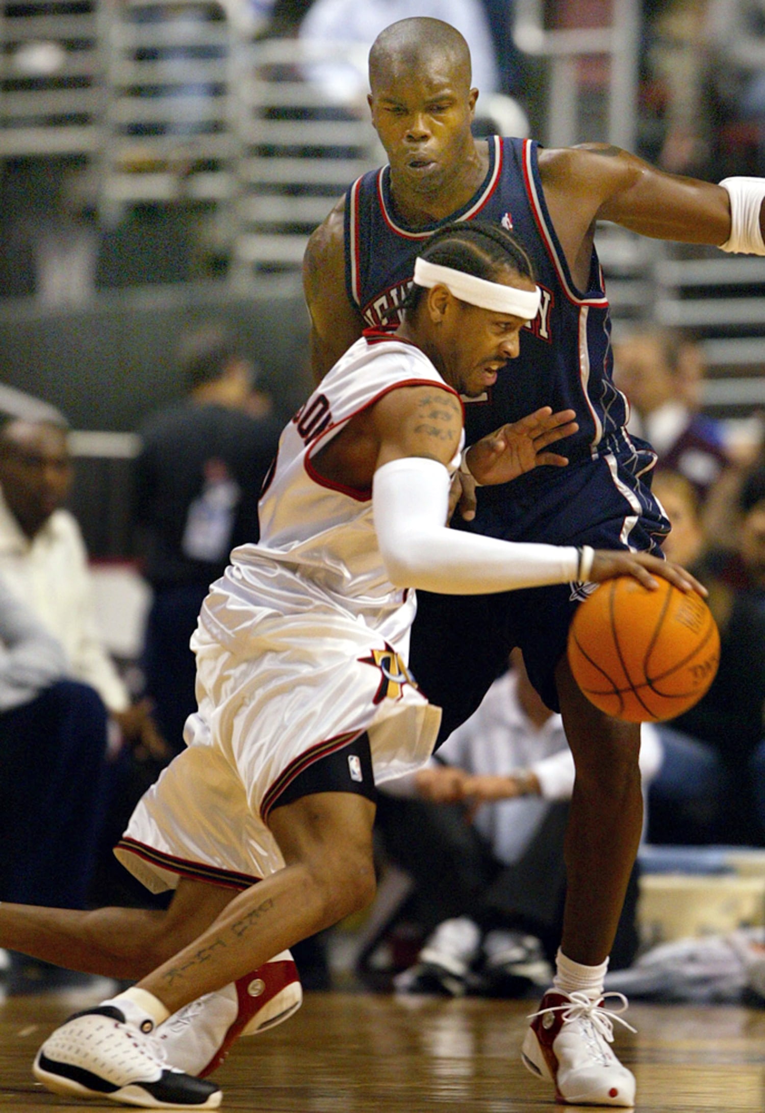 Allen Iverson of the Eastern Conference All-Stars handles the ball