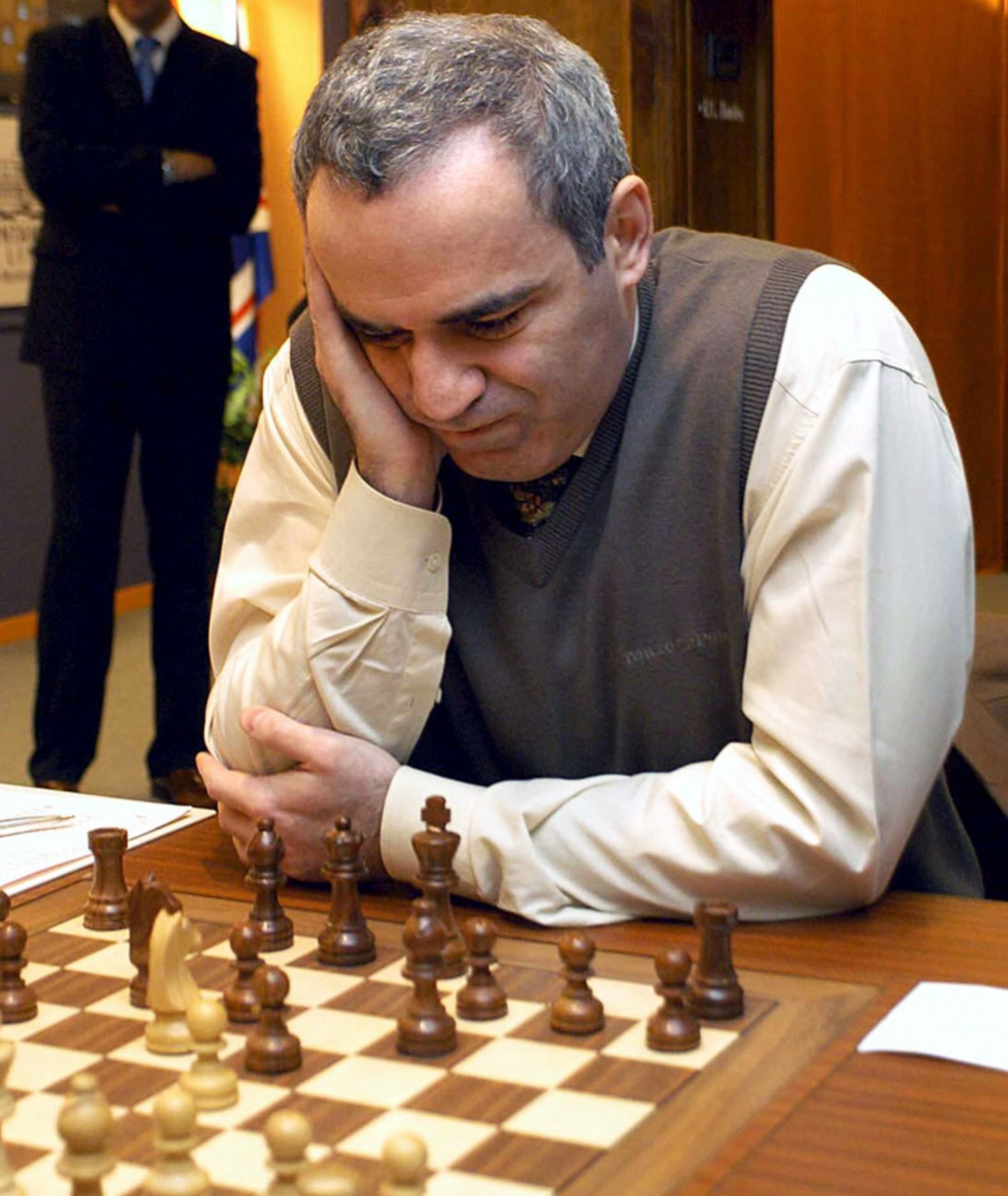 World's No. 1 chess player retires