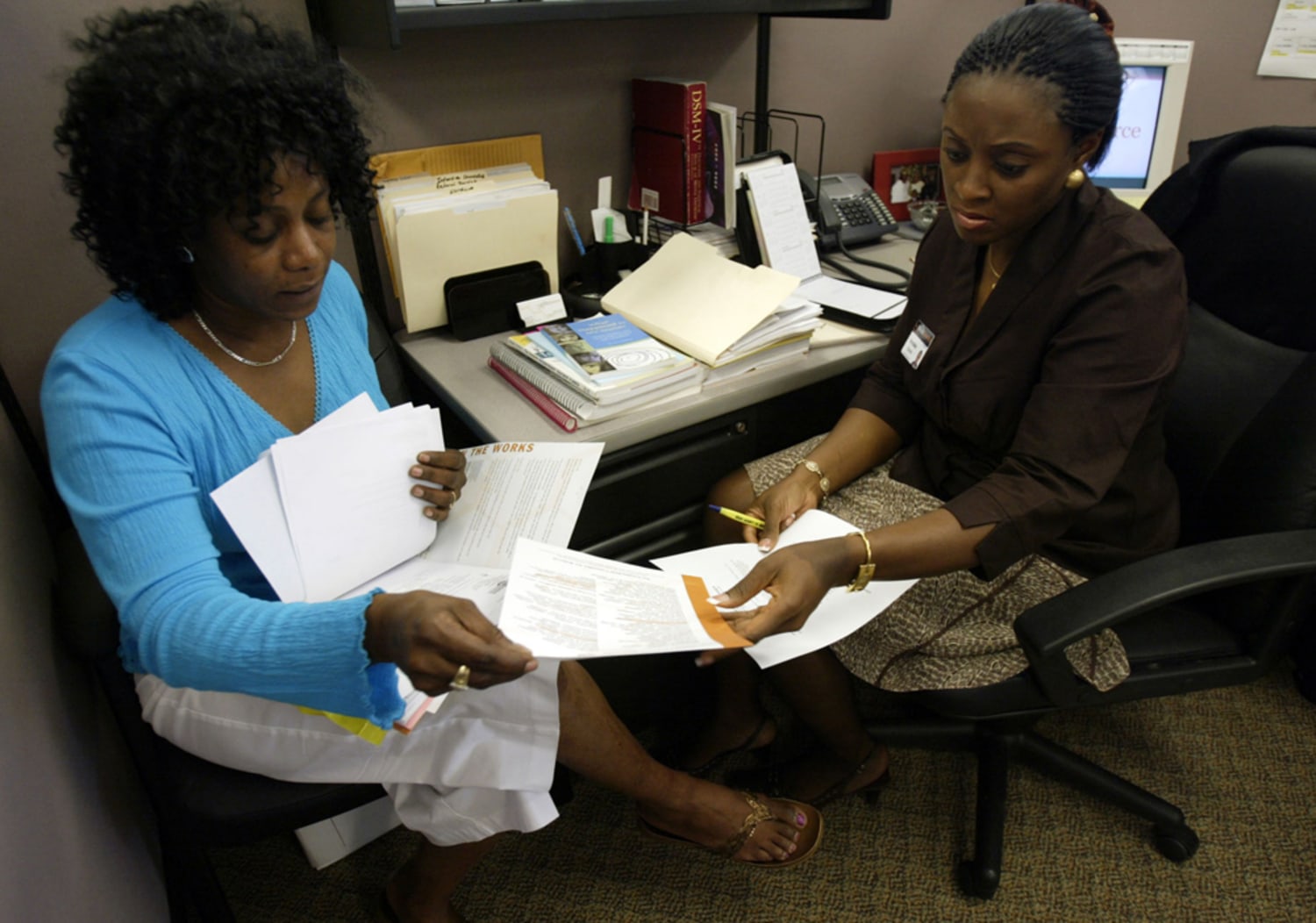 Jobless Katrina evacuees irk Houston officials